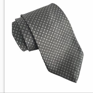 NEW Andre Valentino 100% Silk Tie. Brand New
